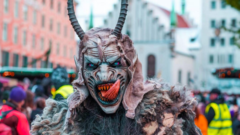 8 Most Bizarre Festivals Around the World krampuslauf