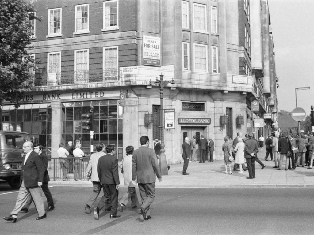 LLoyds Baker street