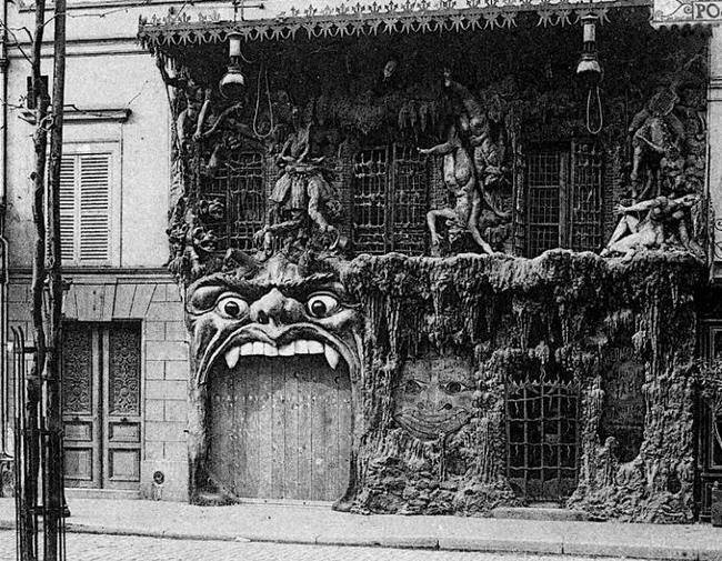 The Hellish Café of 1920s Paris